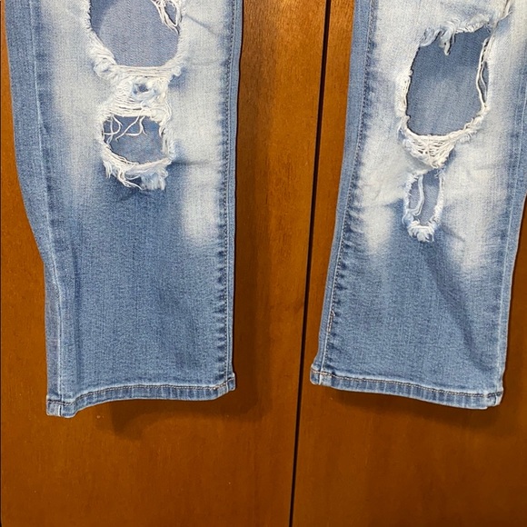 Vibrant distressed jeans - Picture 4 of 7